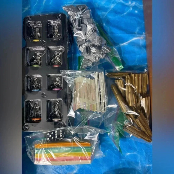 Star Wars - Episode 1 - Monopoly Collector's Edition 3-D Board Game 1999 🎲🎲 - Picture 3 of 16